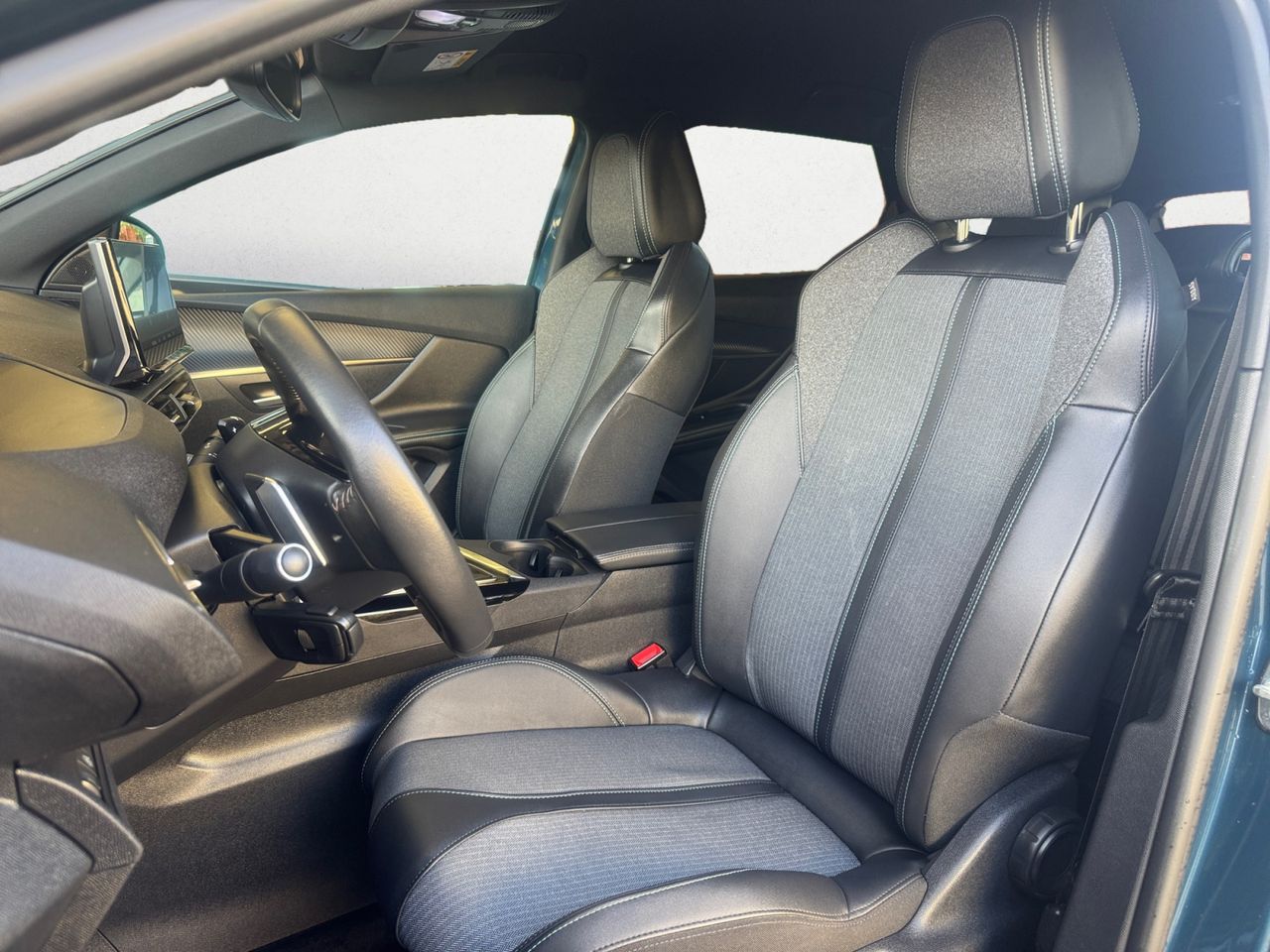 Peugeot 3008 Hybrid ALLURE PACK PLUG IN HYBRID 180 e EAT8 - Foto 2