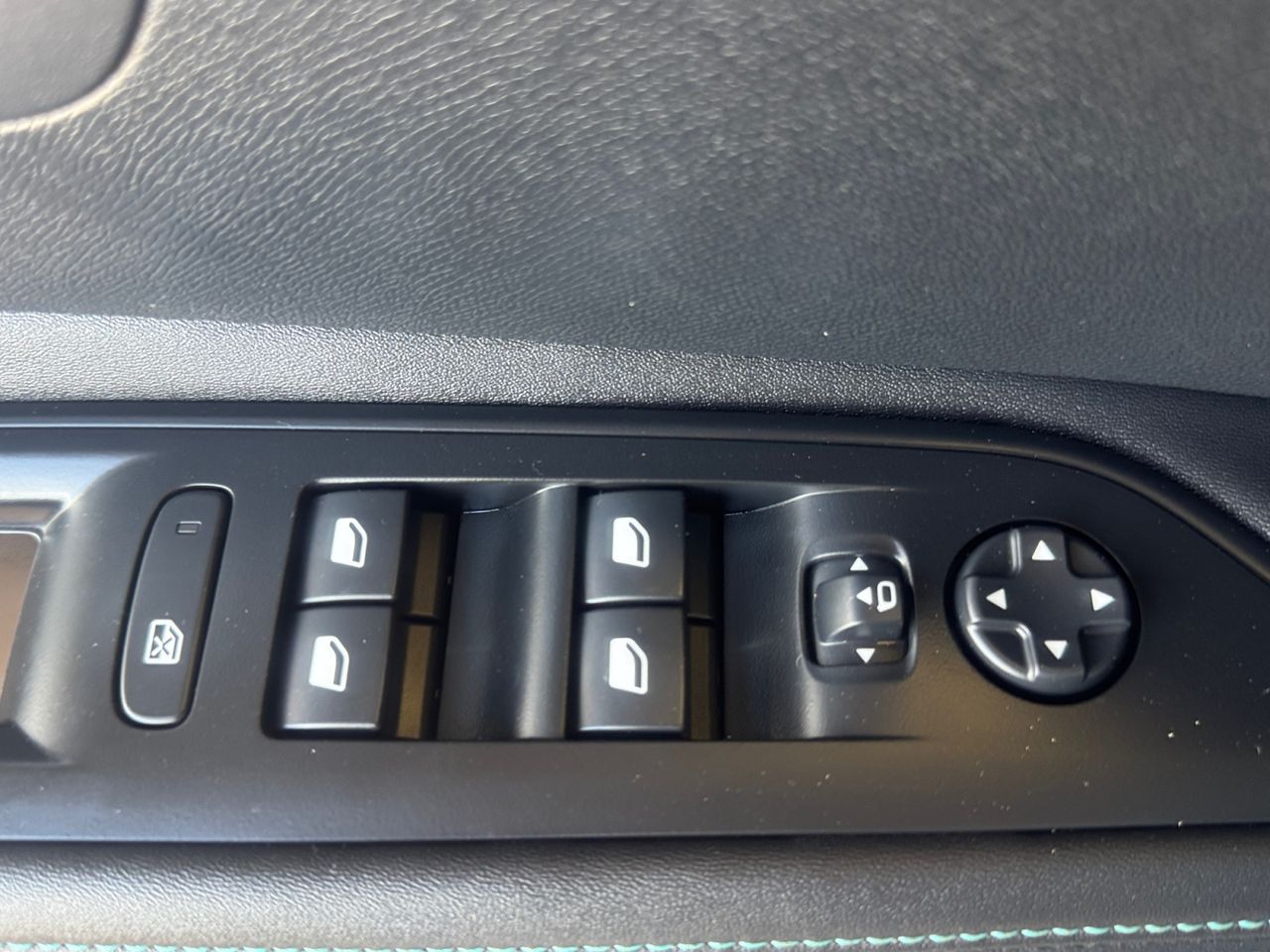 Peugeot 3008 Hybrid ALLURE PACK PLUG IN HYBRID 180 e EAT8 - Foto 2
