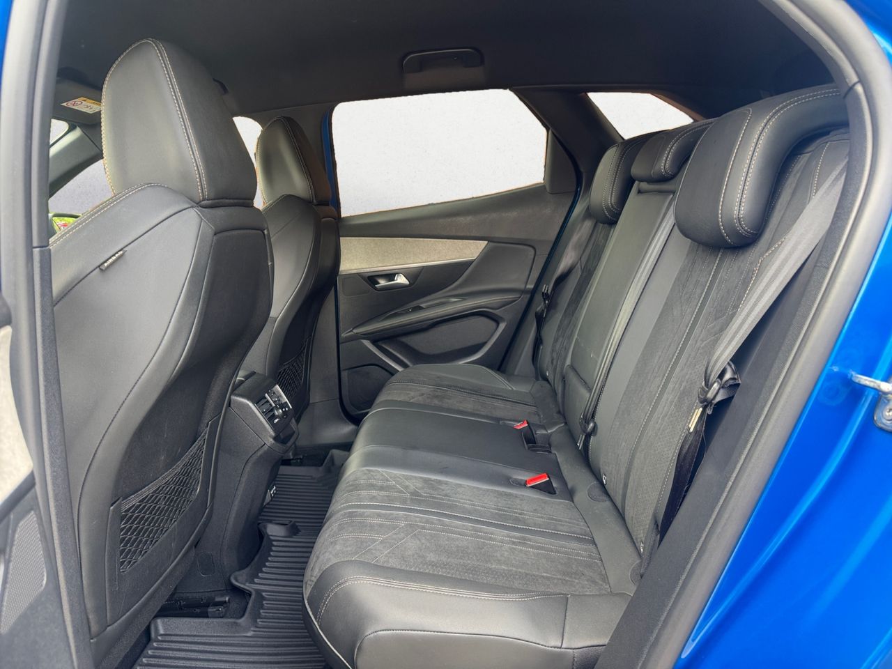 Peugeot 3008 GT BLUE HDI 130 CV EAT8 - Foto 2