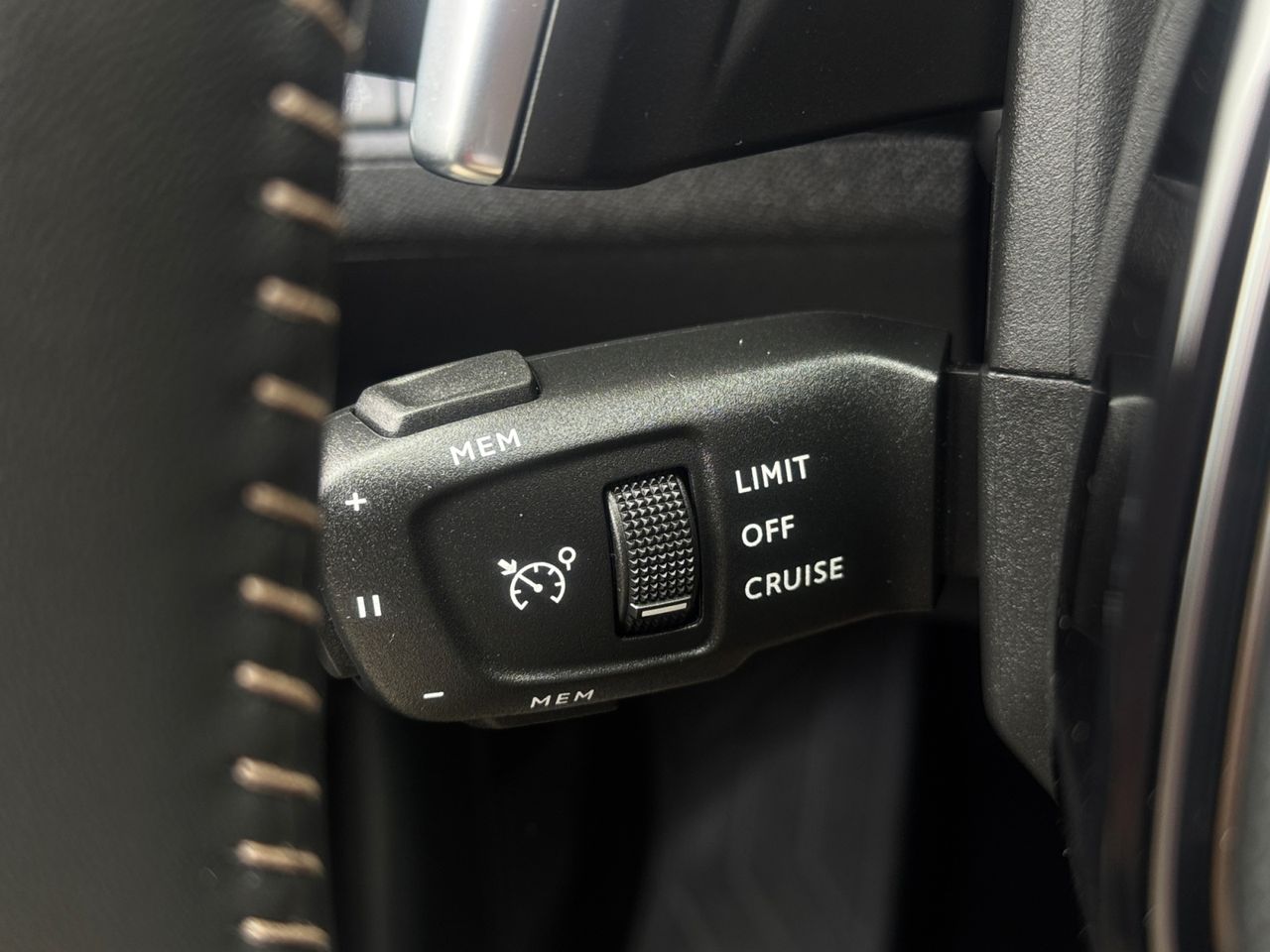 Peugeot 3008 Hybrid ALLURE PACK PLUG IN HYBRID 180 e EAT8 - Foto 2
