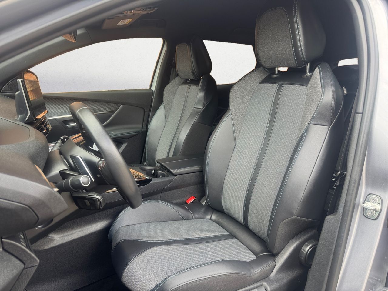 Peugeot 3008 Hybrid ALLURE PACK PLUG IN HYBRID 180 e EAT8 - Foto 2