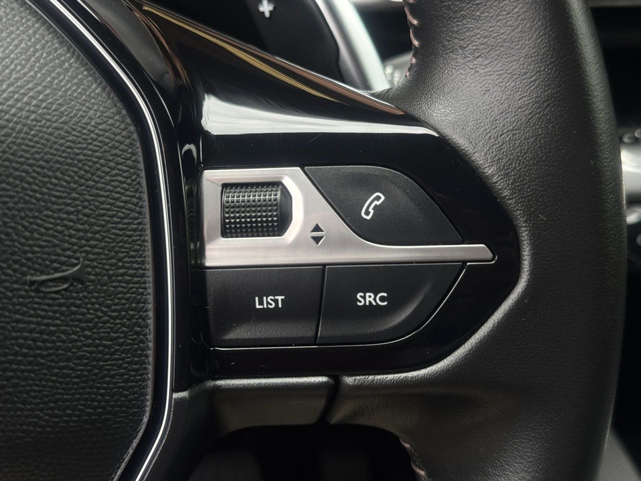 Peugeot 3008 Hybrid ALLURE PACK PLUG IN HYBRID 180 e EAT8 - Foto 2