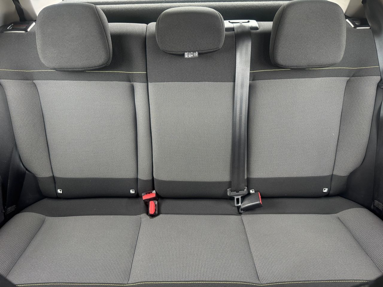 Citroën C3 C 3 BLUE HDI 100 CV FEEL - Foto 2