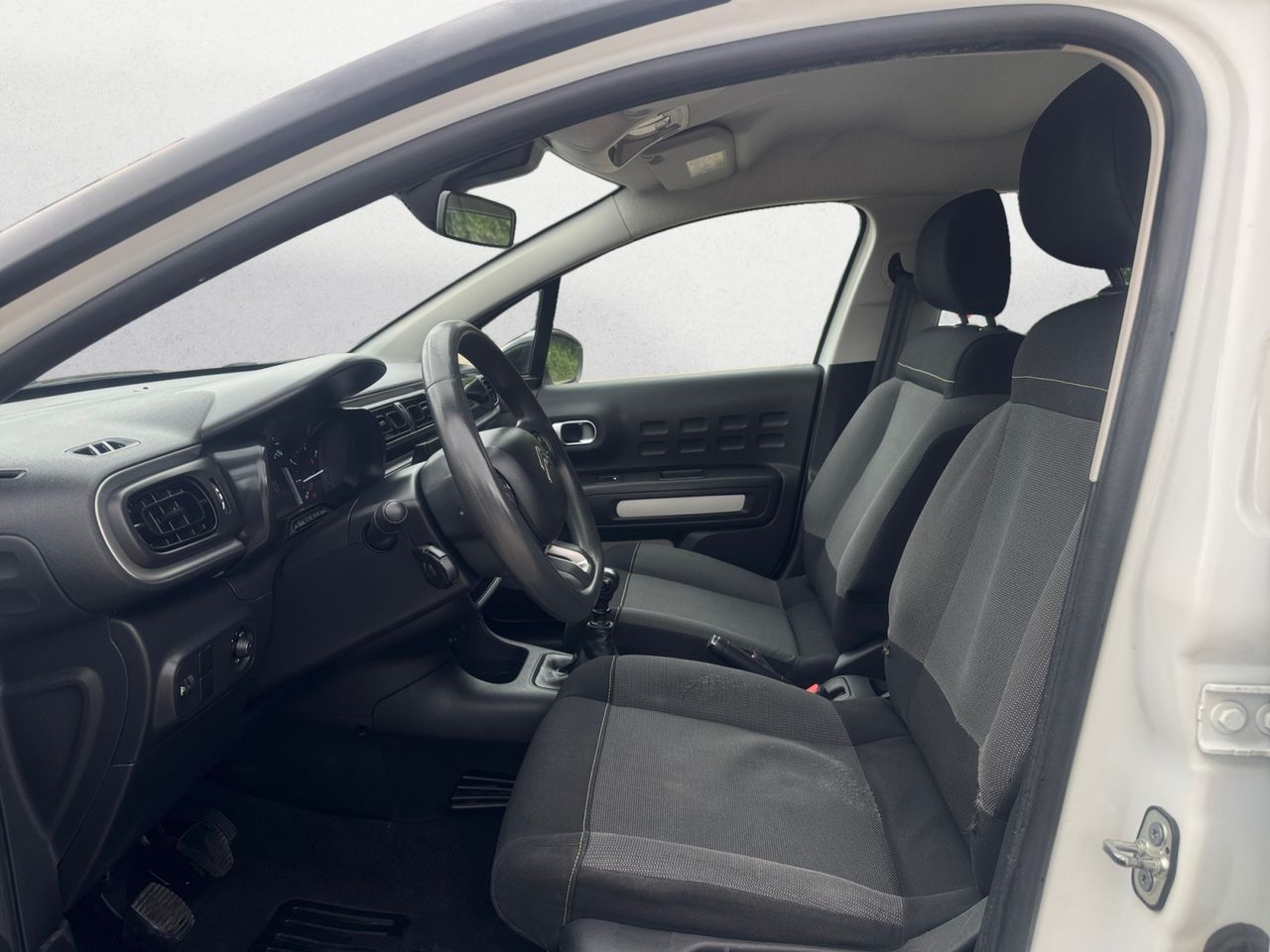 Citroën C3 C 3 BLUE HDI 100 CV FEEL - Foto 2