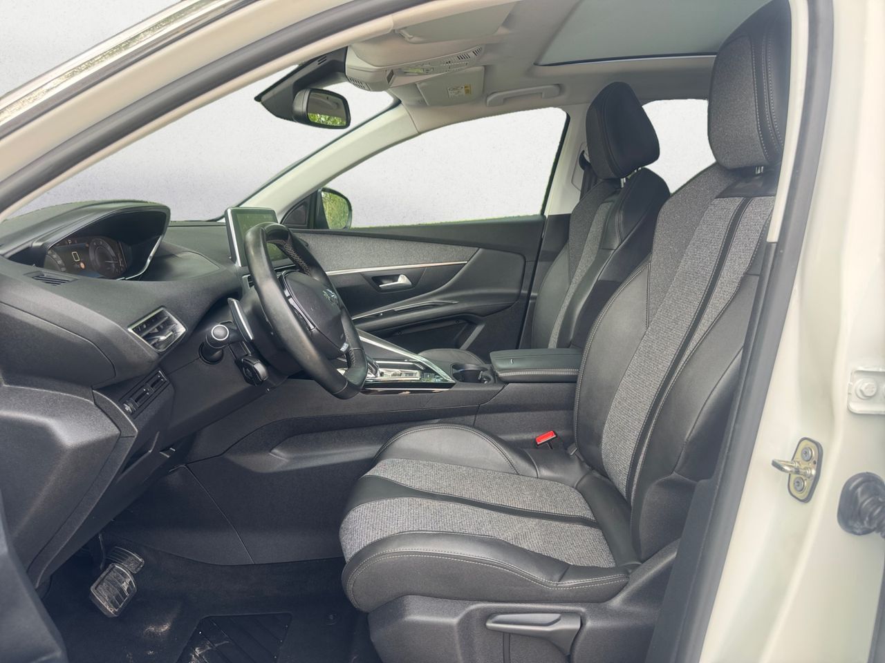 Peugeot 3008 ALLURE BLUE HDI 130 CV EAT8 - Foto 2