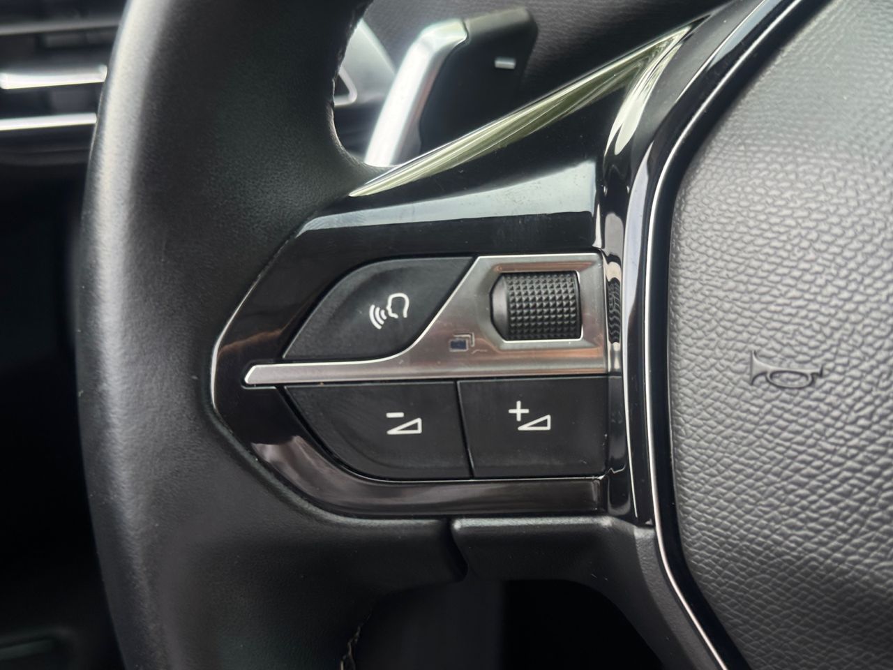 Peugeot 3008 ALLURE BLUE HDI 130 CV EAT8 - Foto 2