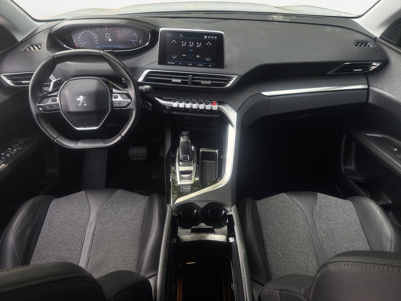 Peugeot 3008 ALLURE BLUE HDI 130 CV EAT8 - Foto 2