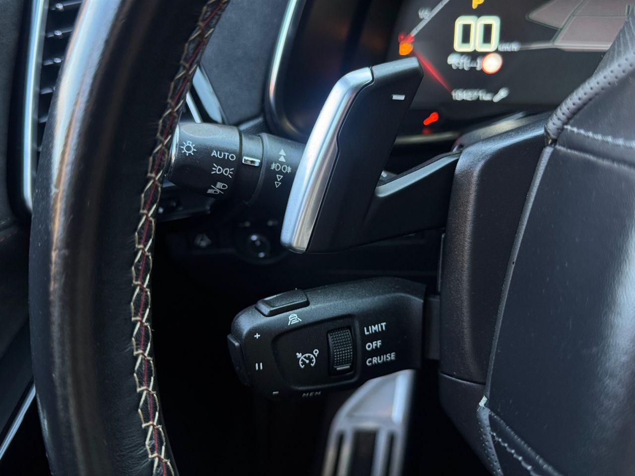 DS DS 7 Crossback PURE TECH 180 AUT PERFORMANCE - Foto 2