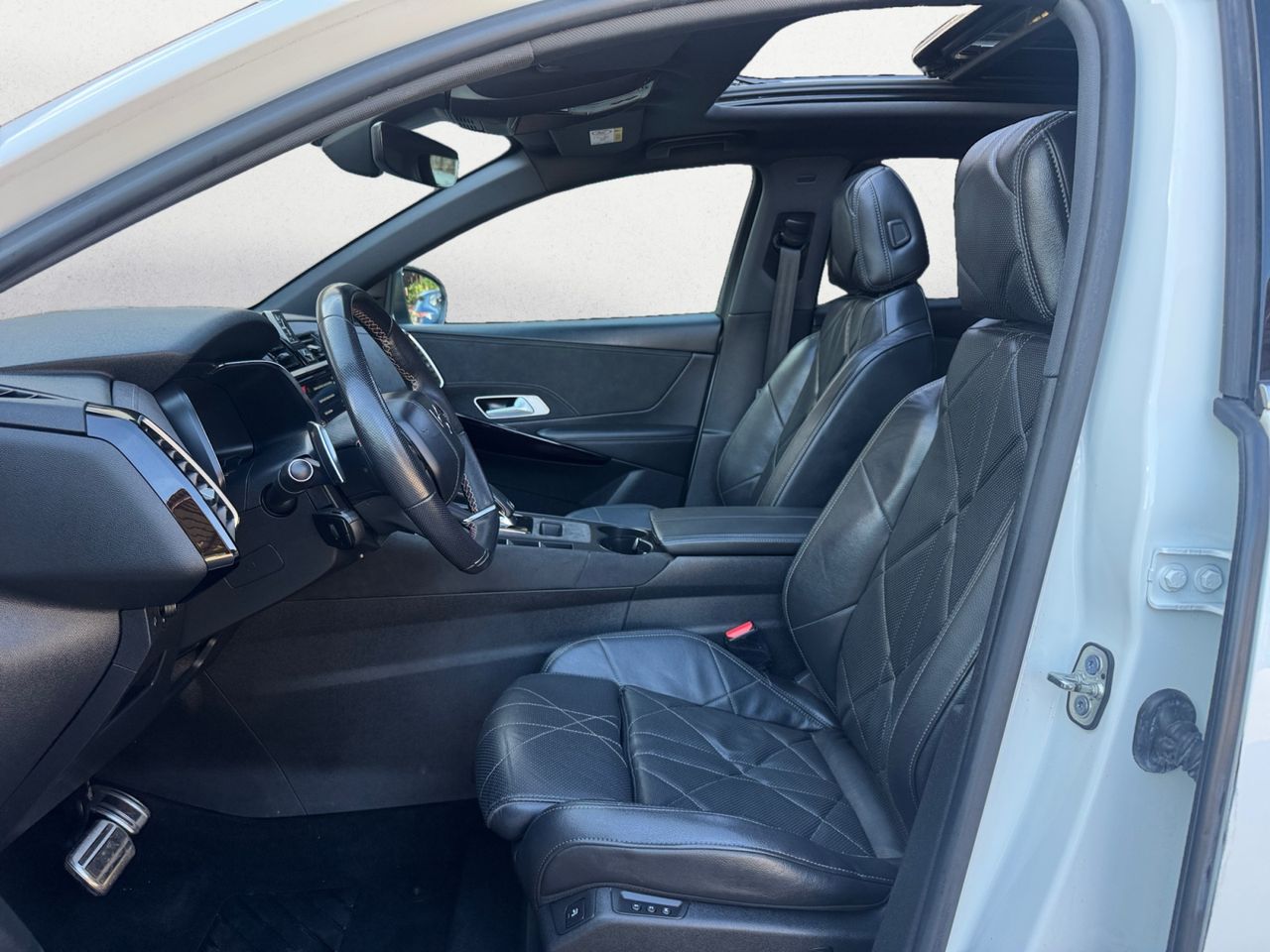 DS DS 7 Crossback PURE TECH 180 AUT PERFORMANCE - Foto 2