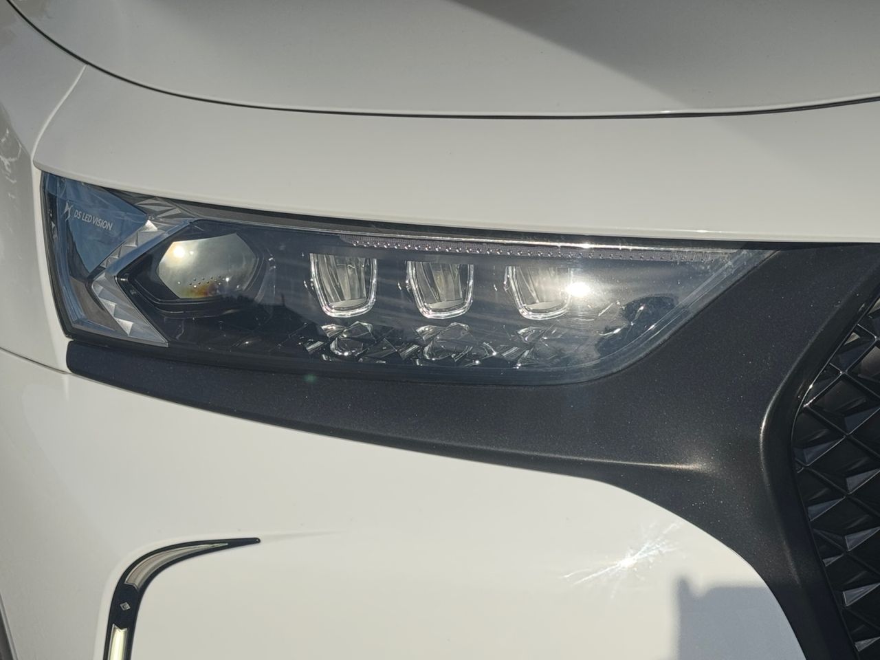DS DS 7 Crossback PURE TECH 180 AUT PERFORMANCE - Foto 2