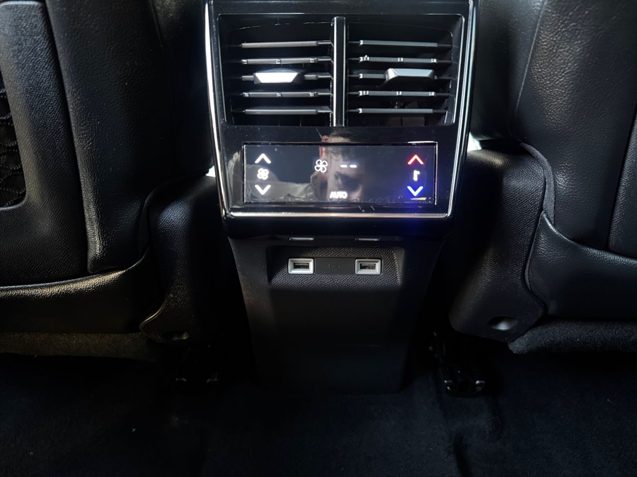 DS DS 7 Crossback PURE TECH 180 AUT PERFORMANCE - Foto 2
