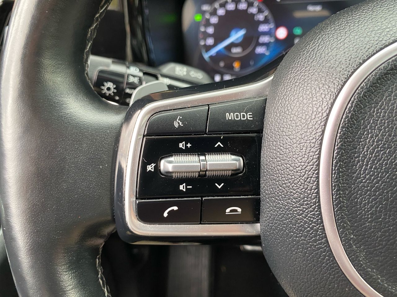 Kia Sorento 1.6 T GDI PHEV EMOTION 4X4 7 PLAZAS - Foto 2