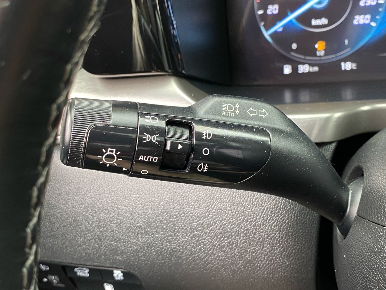 Kia Sorento 1.6 T GDI PHEV EMOTION 4X4 7 PLAZAS - Foto 2