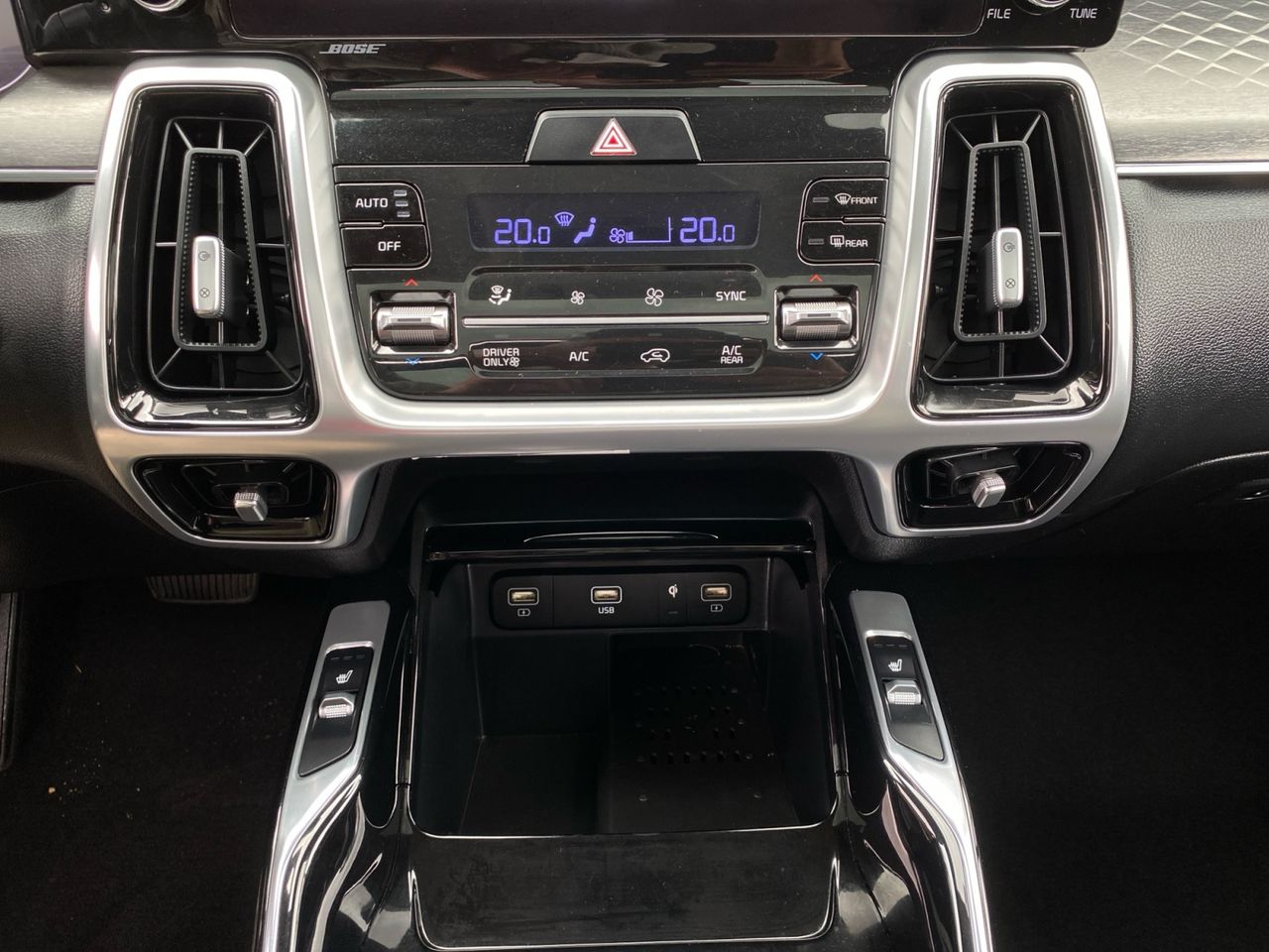 Kia Sorento 1.6 T GDI PHEV EMOTION 4X4 7 PLAZAS - Foto 2