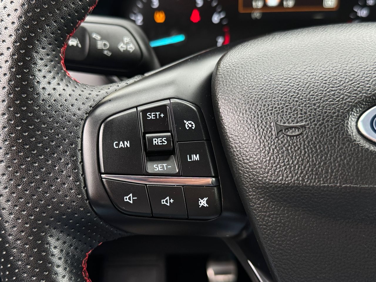 Ford Focus 1.0 ECOBOOST MHEV 92 KW ST LINE - Foto 2