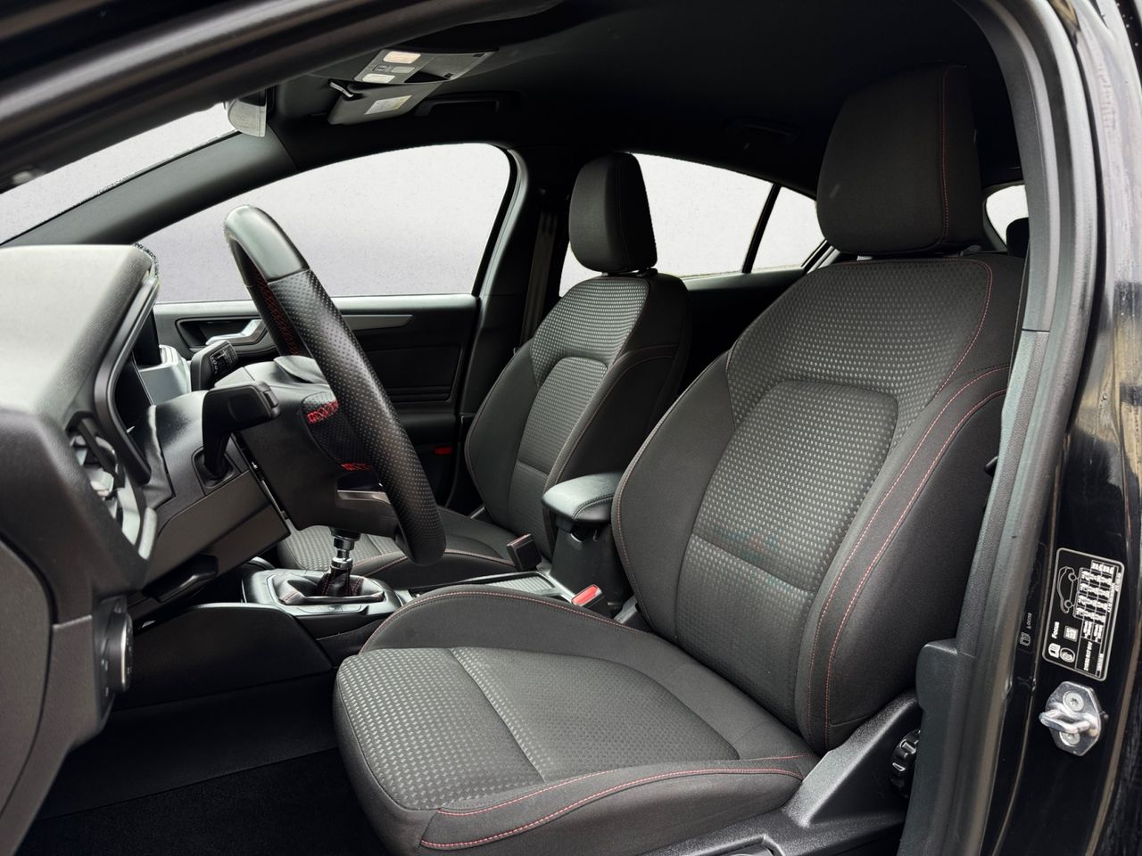 Ford Focus 1.0 ECOBOOST MHEV 92 KW ST LINE - Foto 2