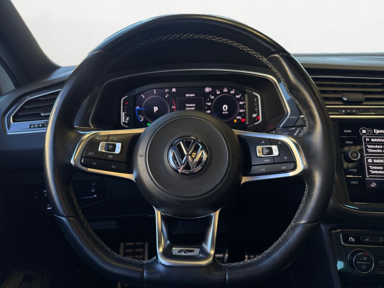 Volkswagen Tiguan R LINE 2.0 TDI DSG 190 CV - Foto 2