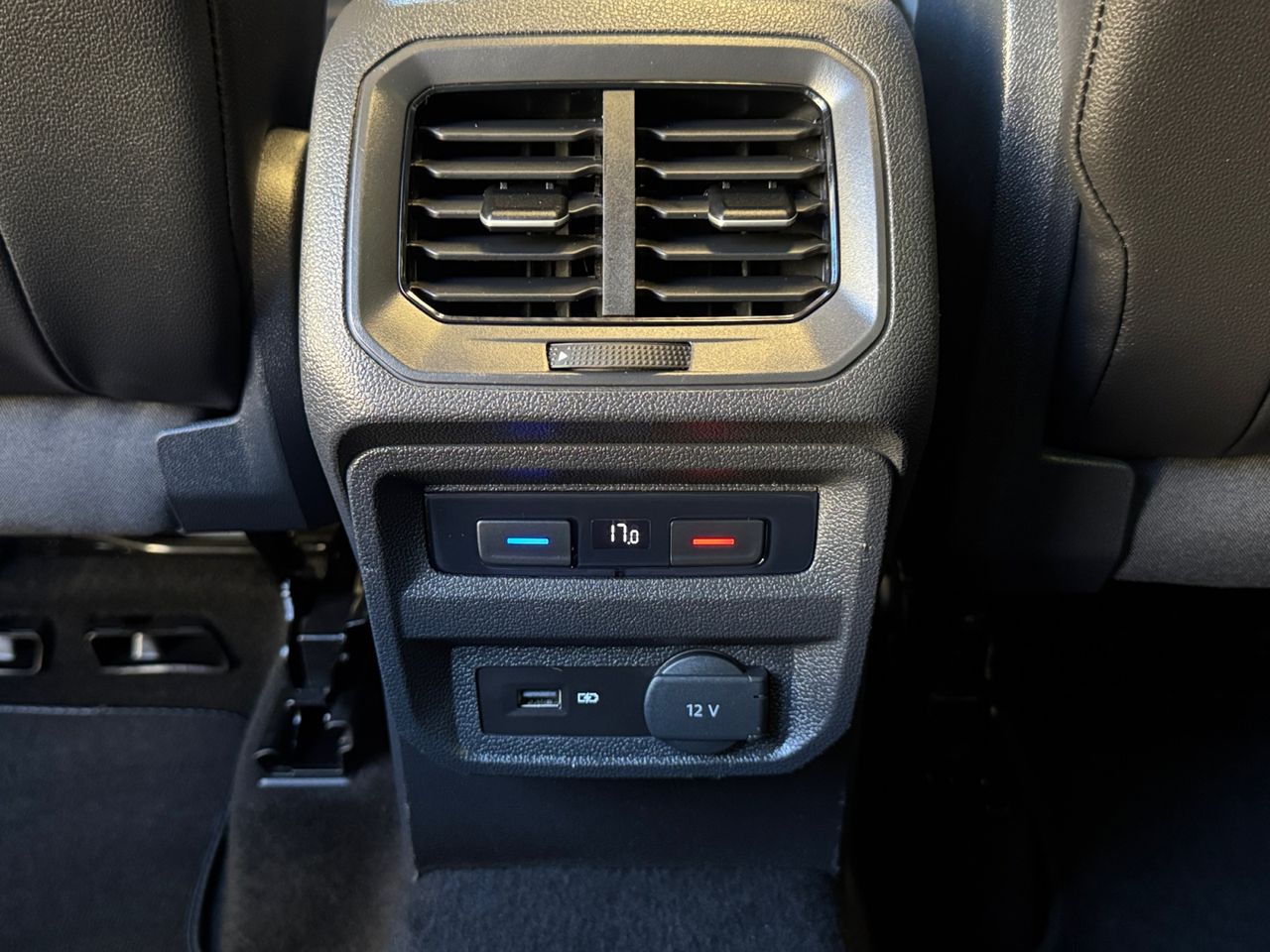Volkswagen Tiguan R LINE 2.0 TDI DSG 190 CV - Foto 2