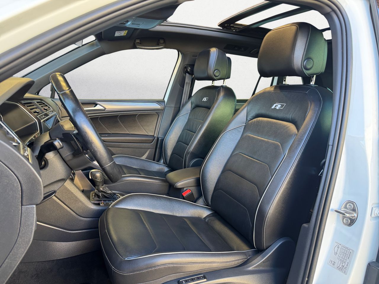 Volkswagen Tiguan R LINE 2.0 TDI DSG 190 CV - Foto 2