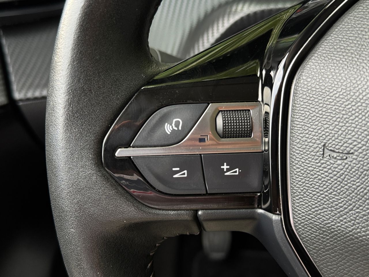 Peugeot 208 ACTIVE PACK PURE TECH 75 CV - Foto 2