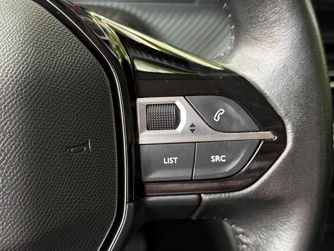 Peugeot 208 ACTIVE PACK PURE TECH 75 CV - Foto 2