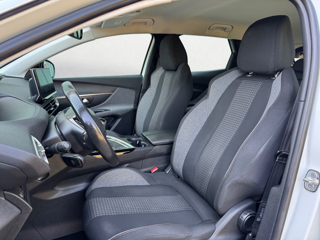 Peugeot 3008 ACTIVE PACK BLUE HDI 130 CV - Foto 2