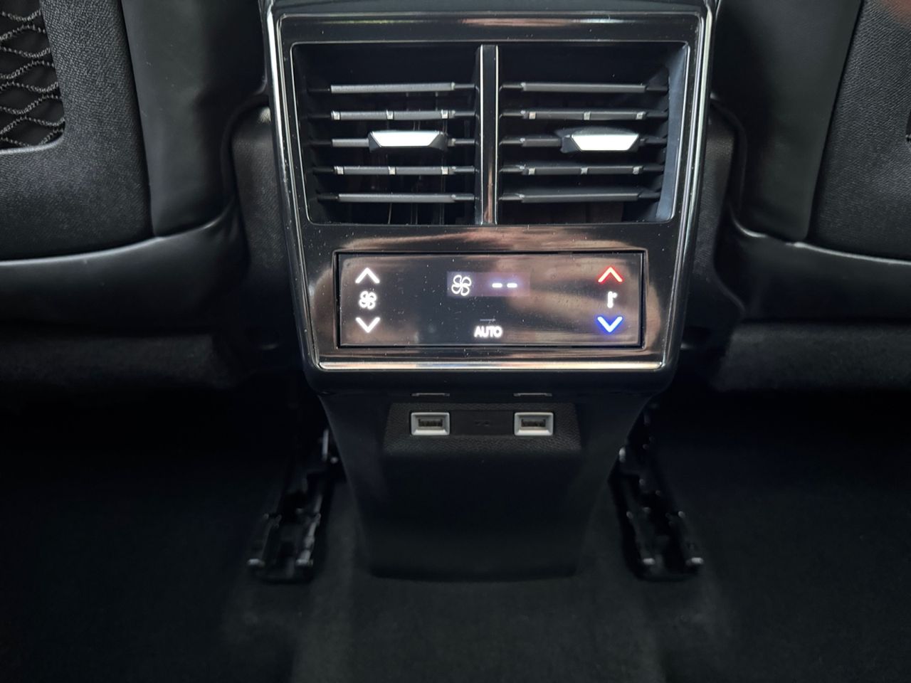 DS DS 7 Crossback E TENSE 300 4X4 GRAND CHIC - Foto 2