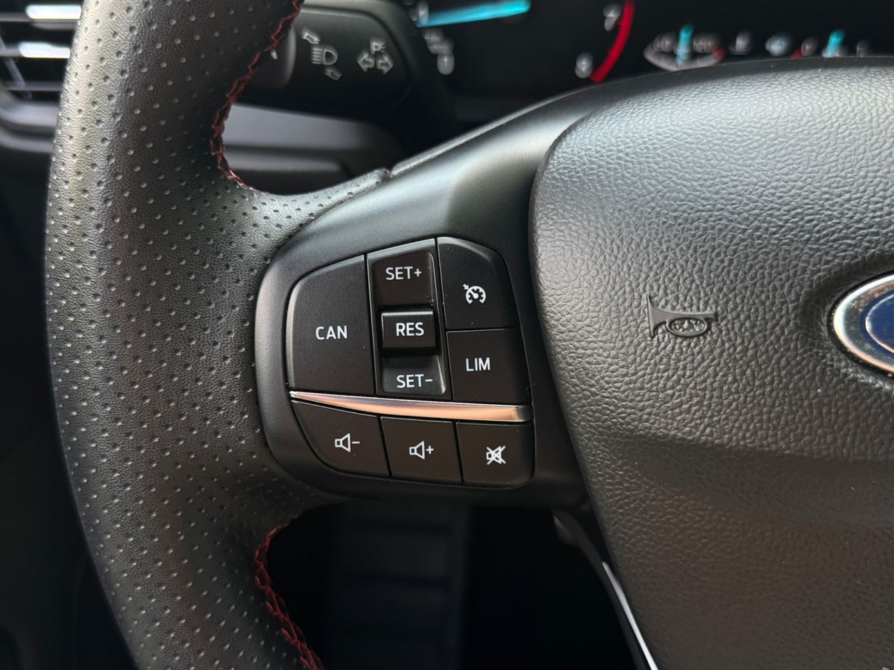 Ford Focus 1.0 ECOBOOST MHEV 92 KW ST LINE - Foto 2