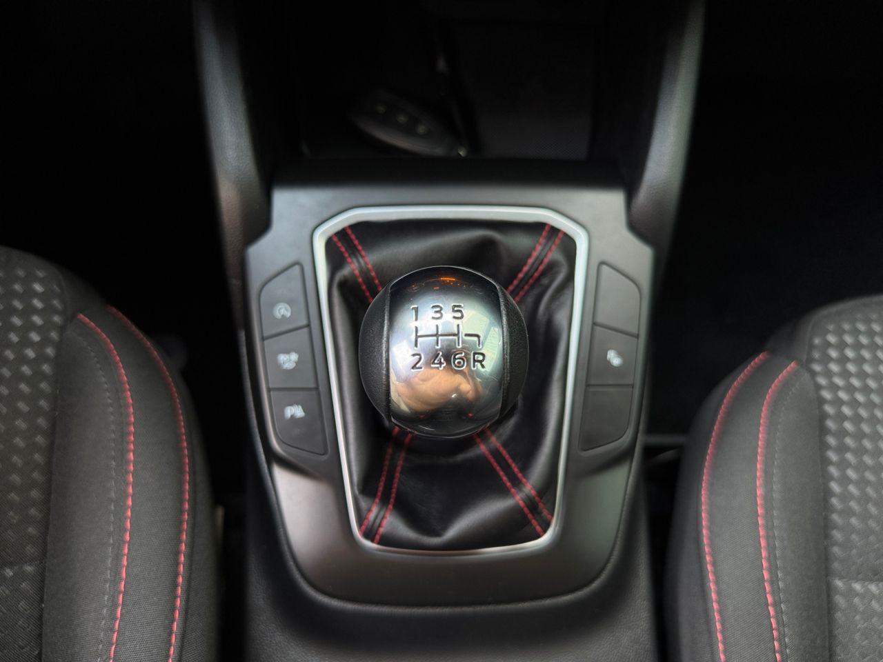 Ford Focus 1.0 ECOBOOST MHEV 92 KW ST LINE - Foto 2
