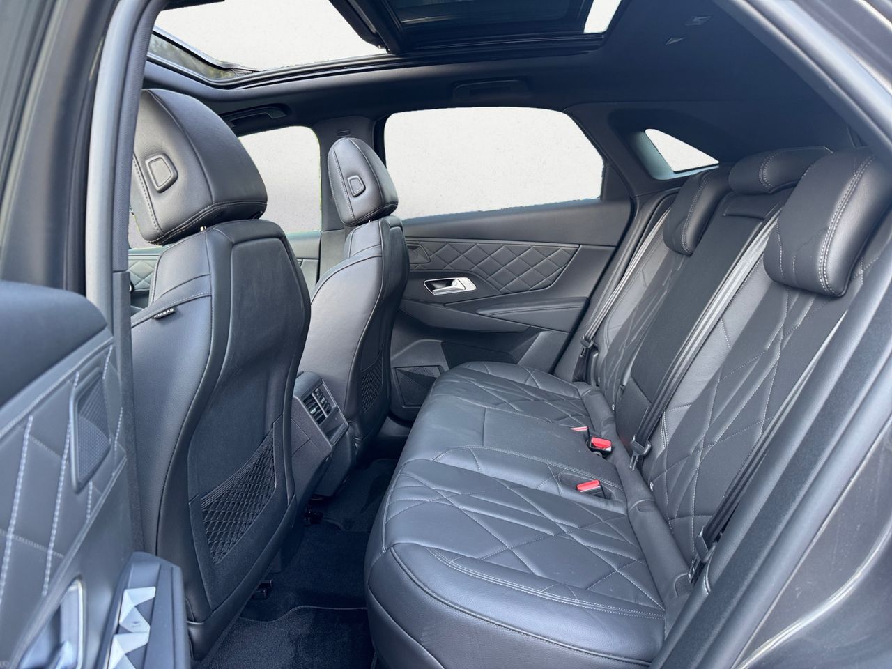 DS DS 7 Crossback E TENSE 225 LIGNE NOIRE - Foto 2