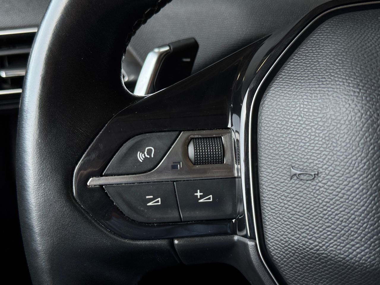 Peugeot 3008 Hybrid ALLURE PACK HYBRID 225 e EAT8 - Foto 2