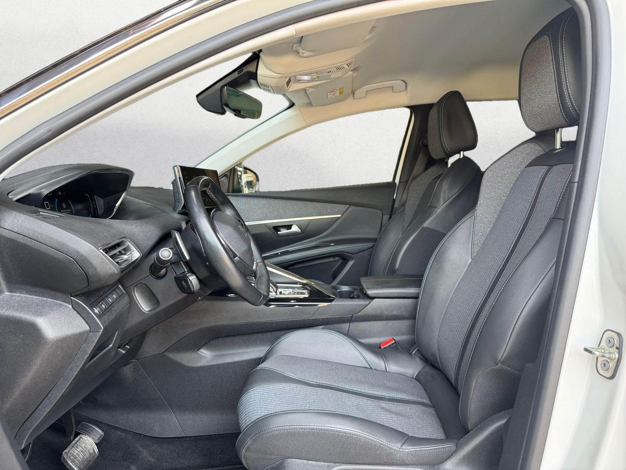 Peugeot 3008 Hybrid ALLURE PACK HYBRID 225 e EAT8 - Foto 2