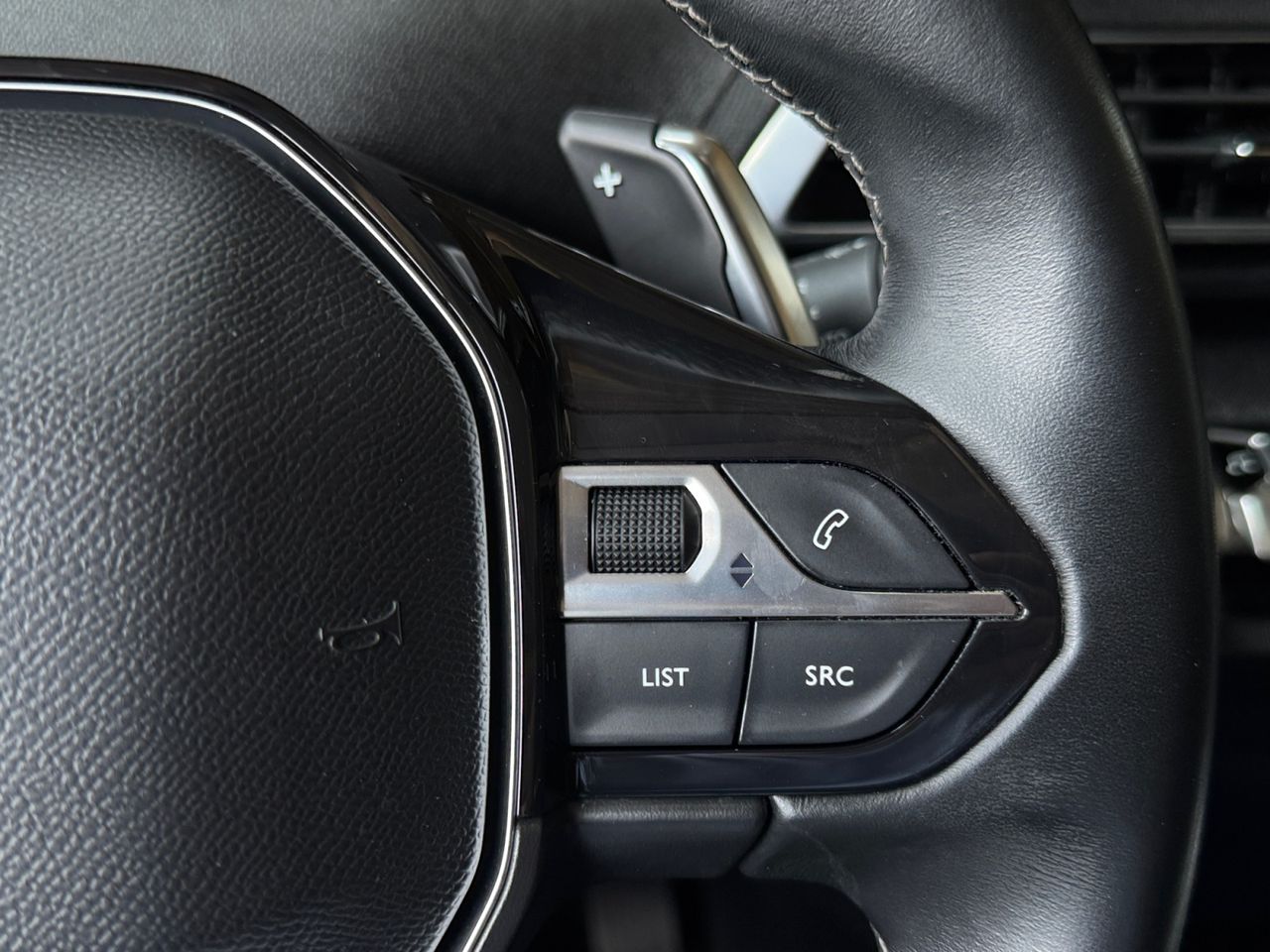 Peugeot 3008 Hybrid ALLURE PACK HYBRID 225 e EAT8 - Foto 2