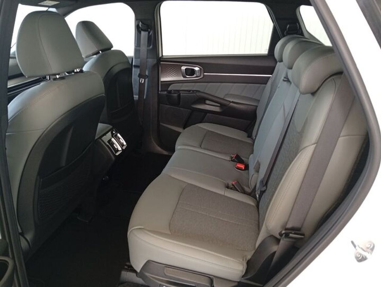 Kia Sorento 1.6 T GDI HEV DRIVE 4X2 7 PLAZAS - Foto 2
