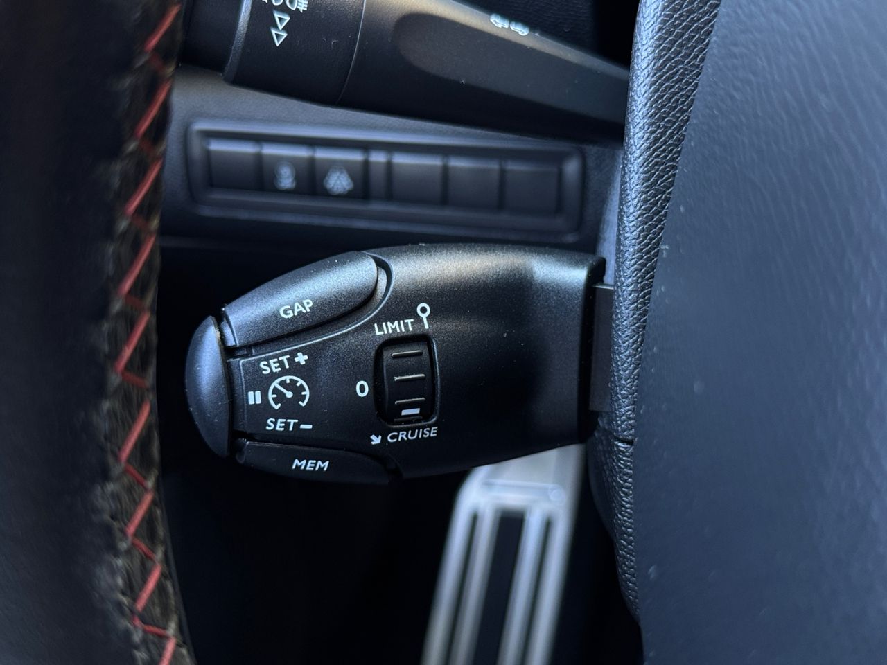 Peugeot 308 GT PACK PURE TECH 130 CV - Foto 2