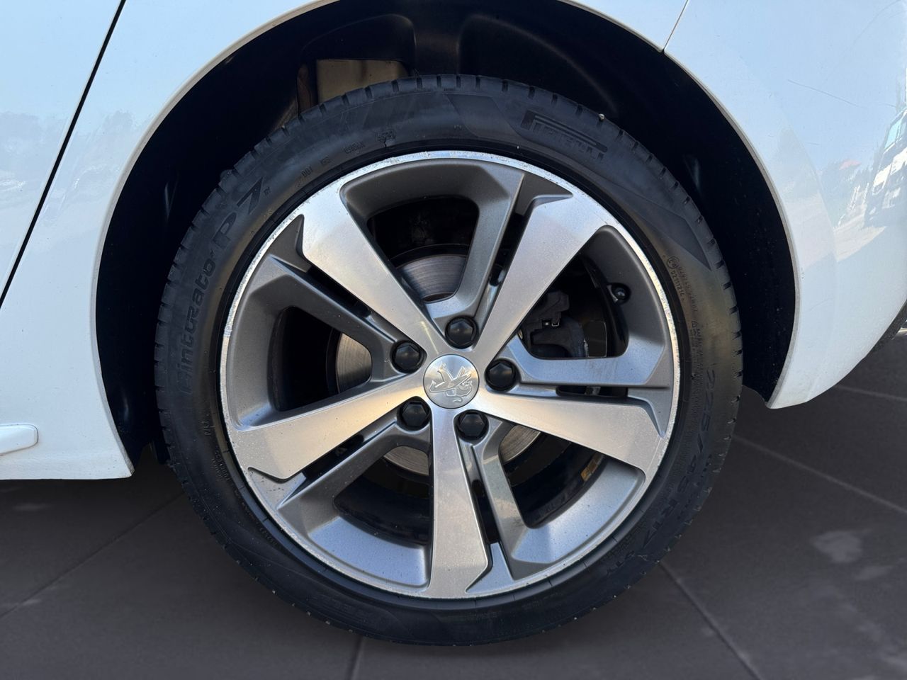 Peugeot 308 GT LINE PURE TECH  130 CV - Foto 2