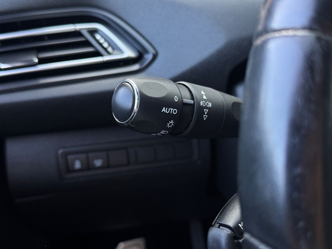 Peugeot 308 GT LINE PURE TECH  130 CV - Foto 2