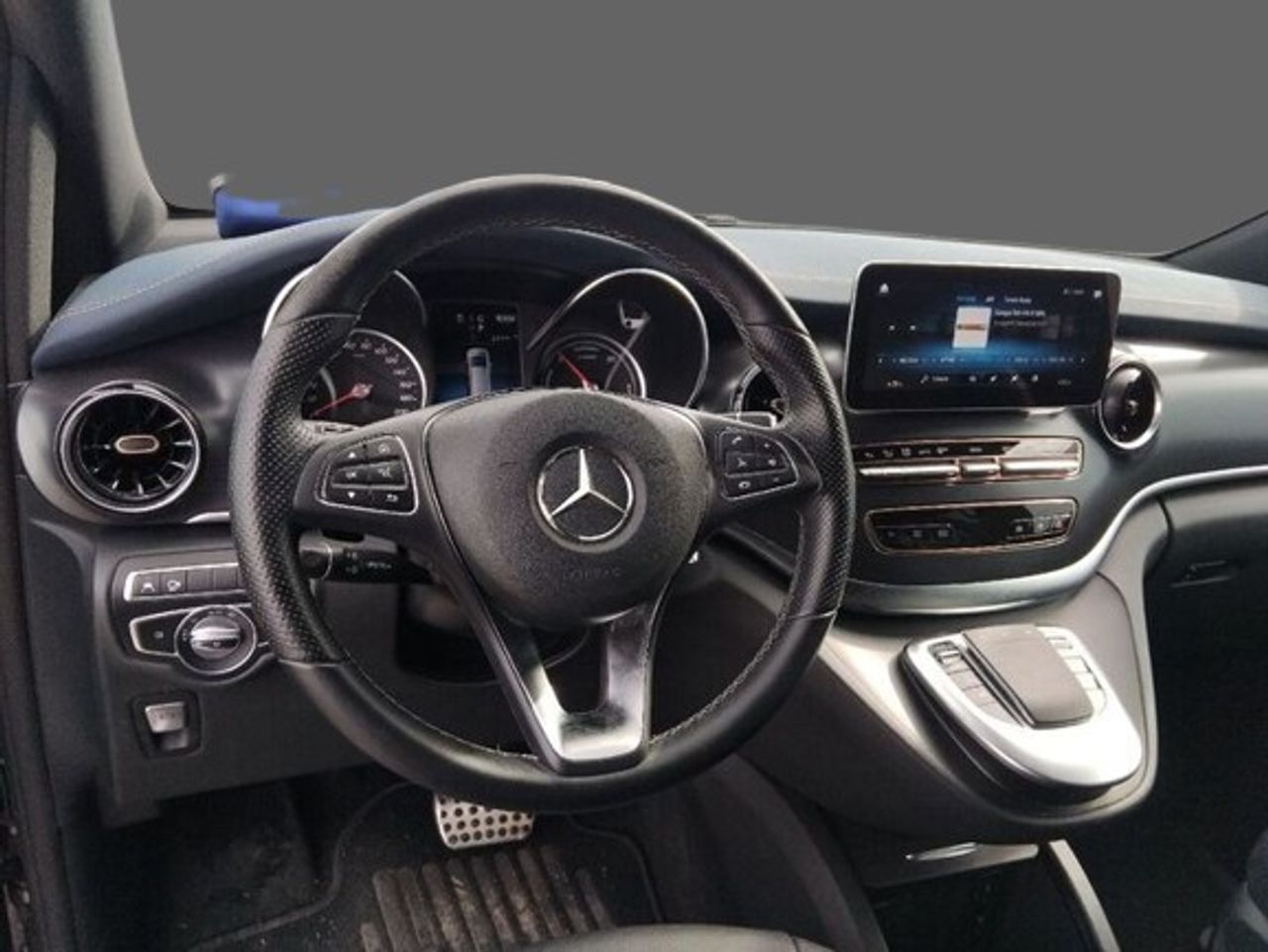 Mercedes EQV 300 LARGO  AVANTGARDE - Foto 2