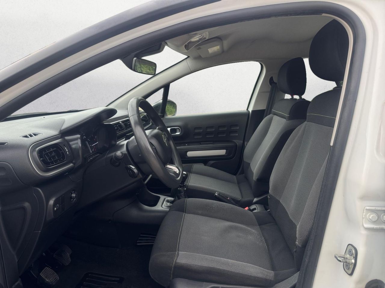 Citroën C3 BLUE HDI 100 CV FEEL - Foto 2