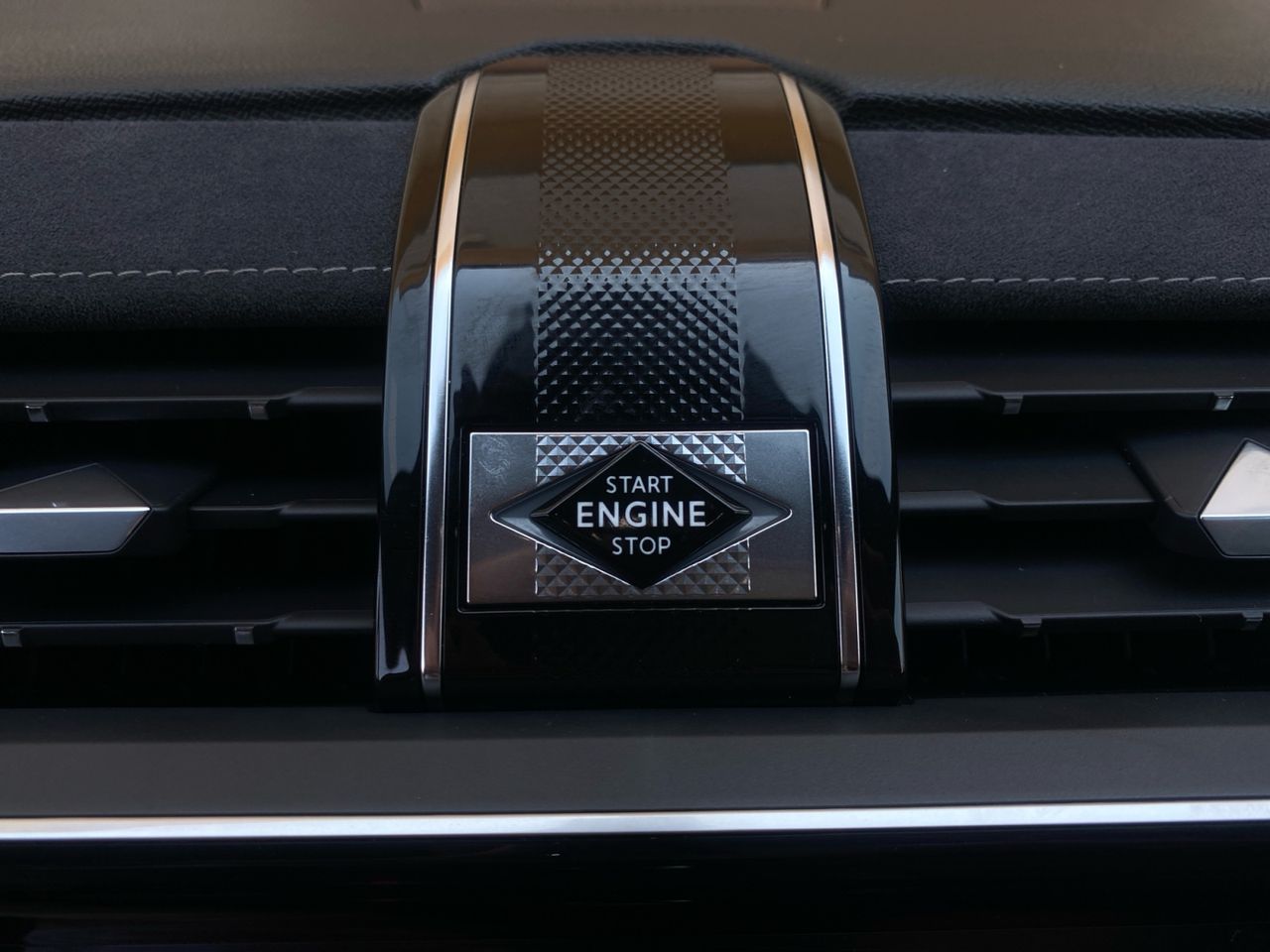 DS DS 7 Crossback E TENSE 300 4X4 PERFORMANCE LINE - Foto 2