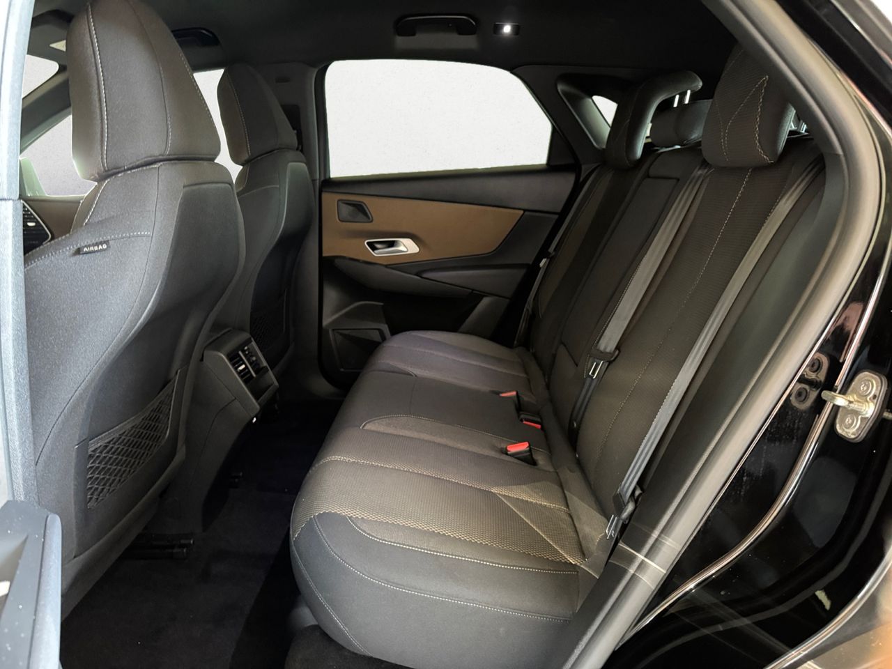 DS DS 7 Crossback BLUE HDI 130 CV AUT SO CHIC - Foto 2