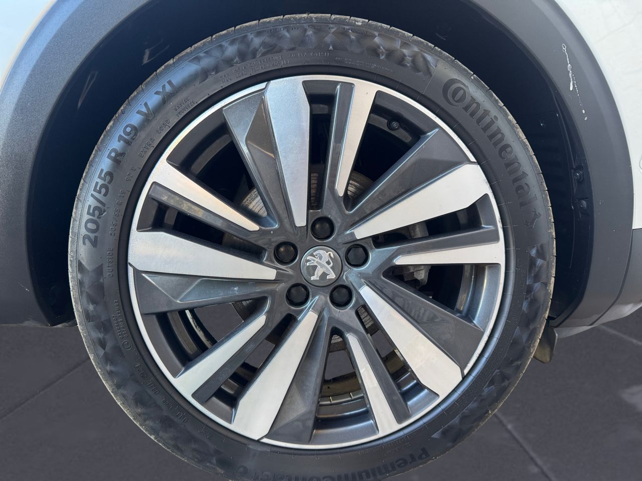 Peugeot 3008 GT BLUE HDI 180 CV EAT8 - Foto 2