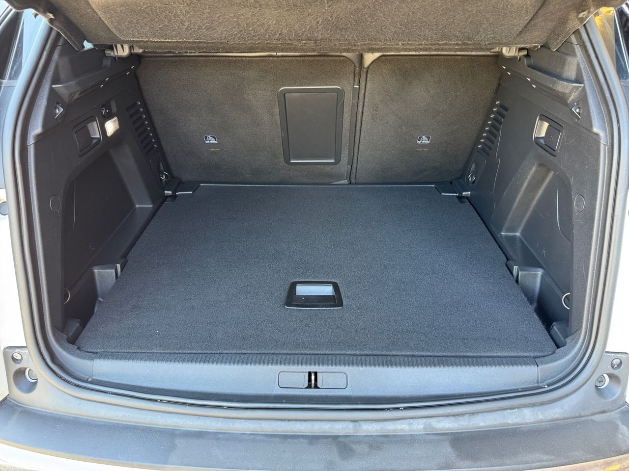 Peugeot 3008 GT LINE BLUE HDI 130 CV EAT8 - Foto 2