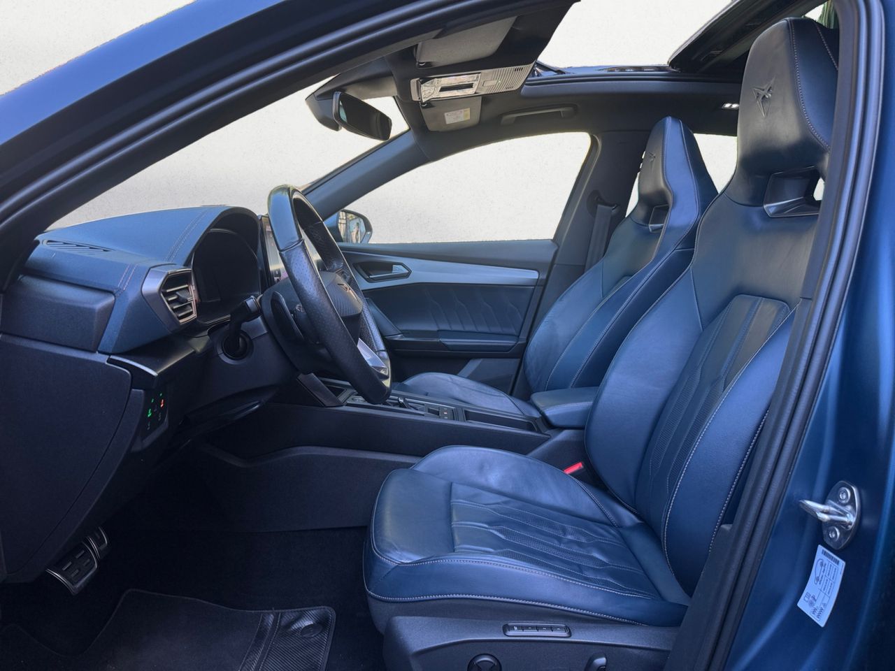 Cupra Formentor 1.4 e HYBRID 180 KW 245 CV VZ DSG - Foto 2
