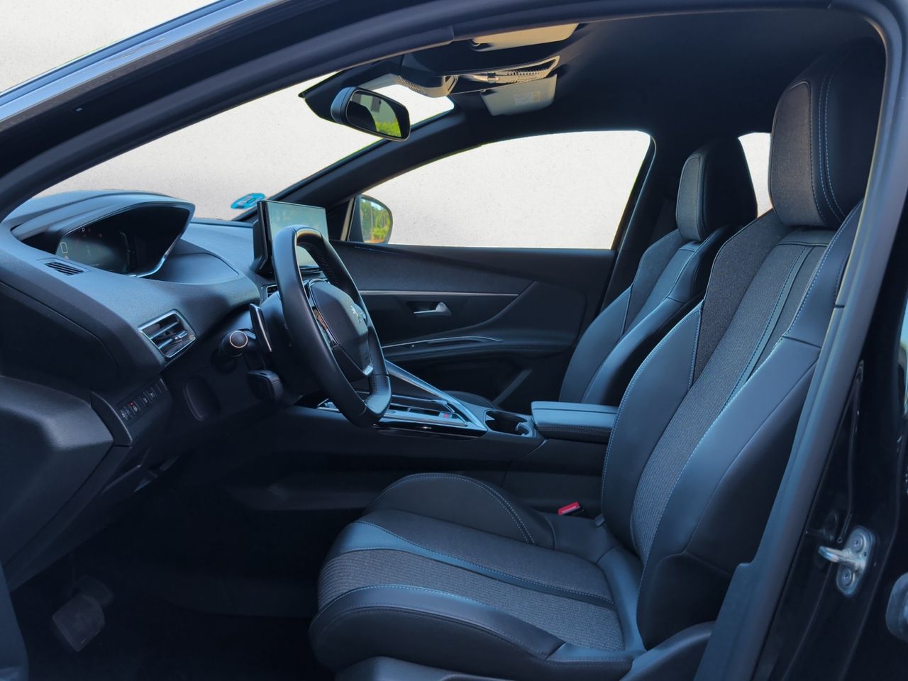 Peugeot 3008 Hybrid ALLURE PACK HYBRID 225 e EAT8 - Foto 2