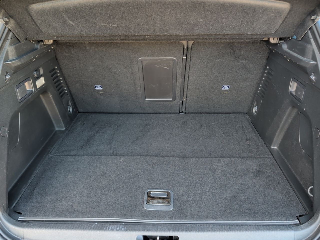 Peugeot 3008 Hybrid ALLURE PACK HYBRID 225 e EAT8 - Foto 2