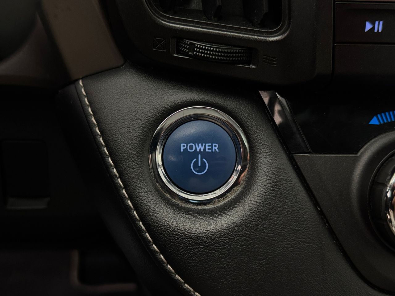 Toyota Rav4 HYBRID ADVANCE - Foto 2