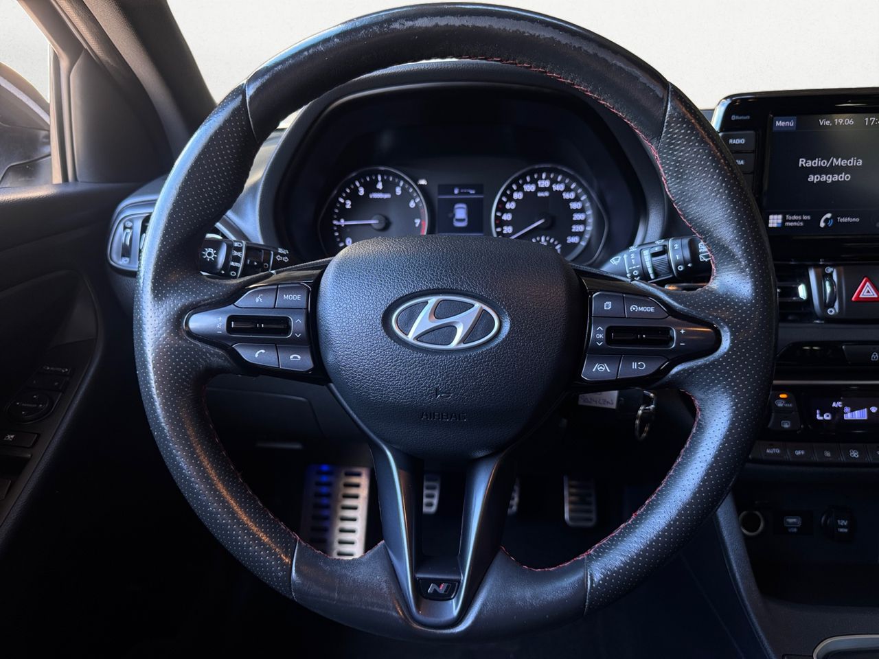 Hyundai i30 1.0 TGDI N LINE 30 ANIVERSARIO 120 CV - Foto 2