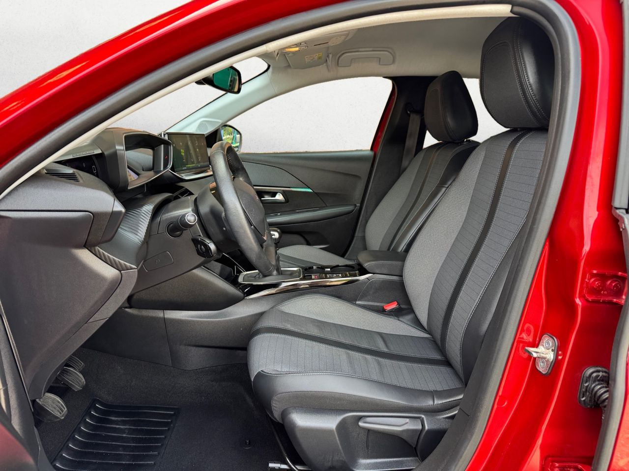 Peugeot 208 ALLURE PACK PURE TECH 100 CV - Foto 2