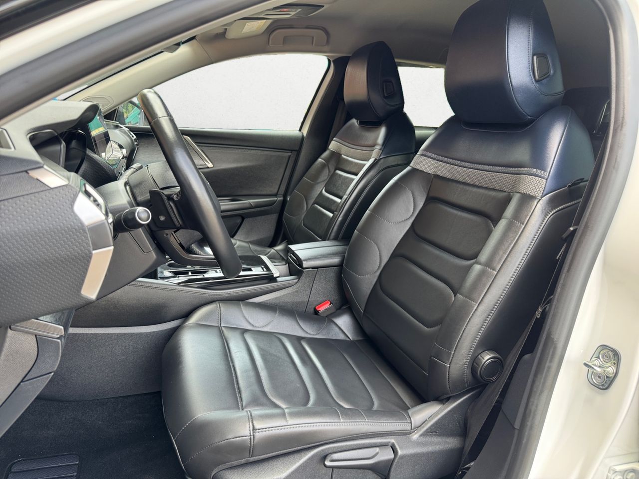 Citroën C5 X PLUG IN HYBRID 180 SHINE - Foto 2
